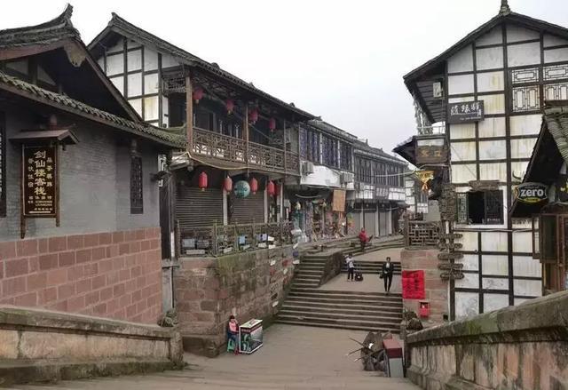 官宣：郑建辉不再担任山东高速篮球俱乐部董事长